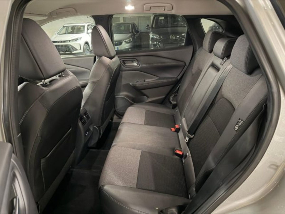 Nissan Qashqai 1.3 mhev N-Connecta 2wd 140cv (20)