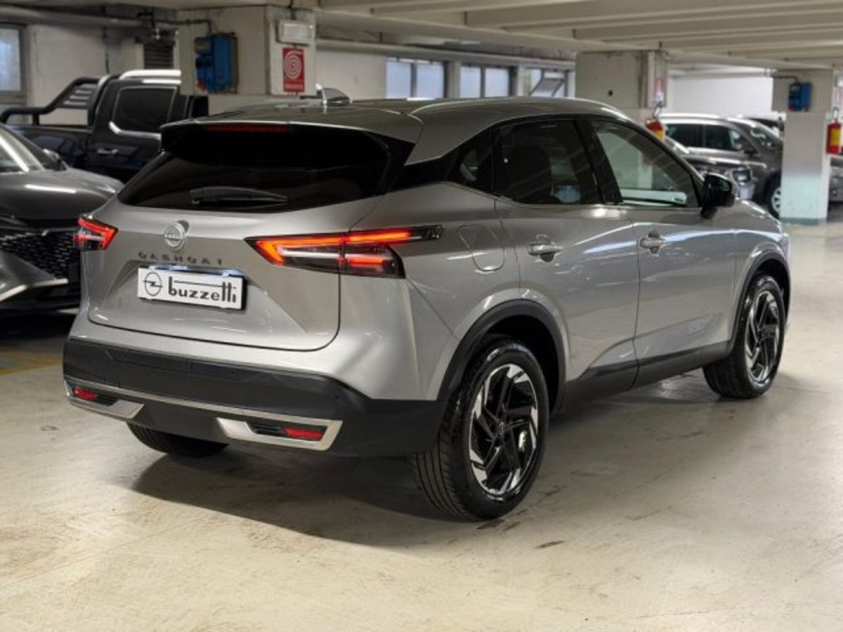 Nissan Qashqai 1.3 mhev N-Connecta 2wd 140cv (5)