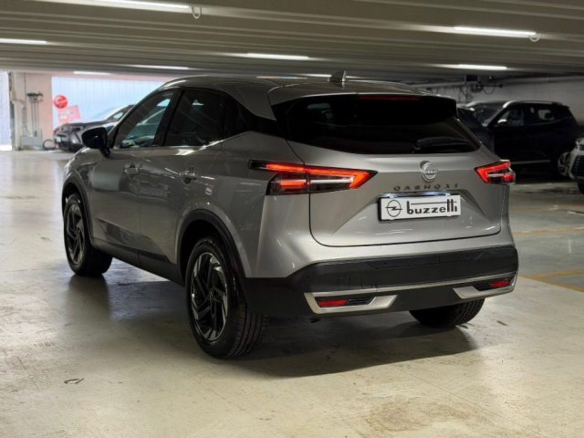 Nissan Qashqai 1.3 mhev N-Connecta 2wd 140cv (7)