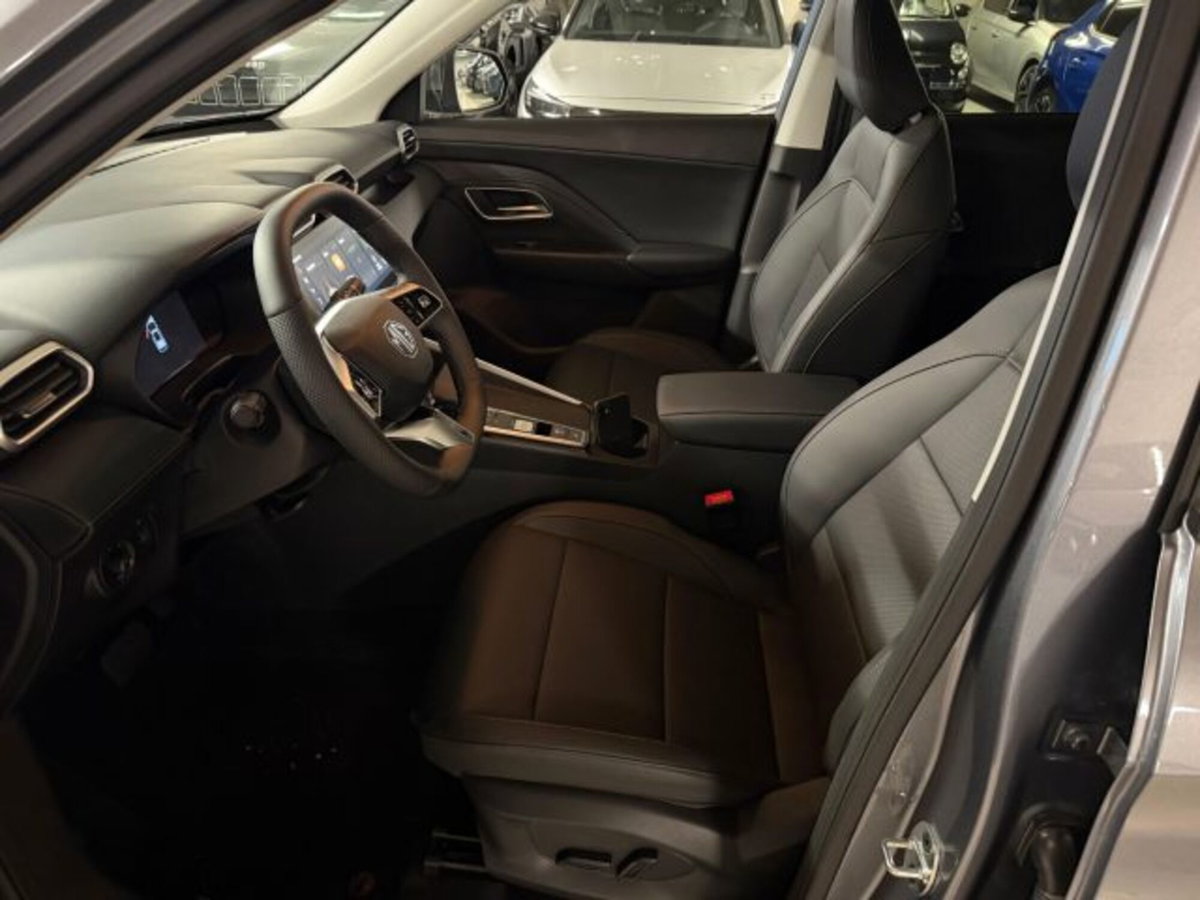 Mg ZS ZS 1.5 Luxury (7)