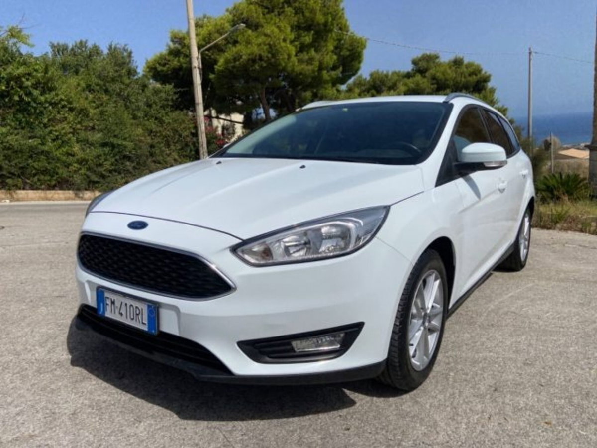 Ford Focus Station Wagon 1.5 TDCi 120 CV Start&Stop SW Business (2)