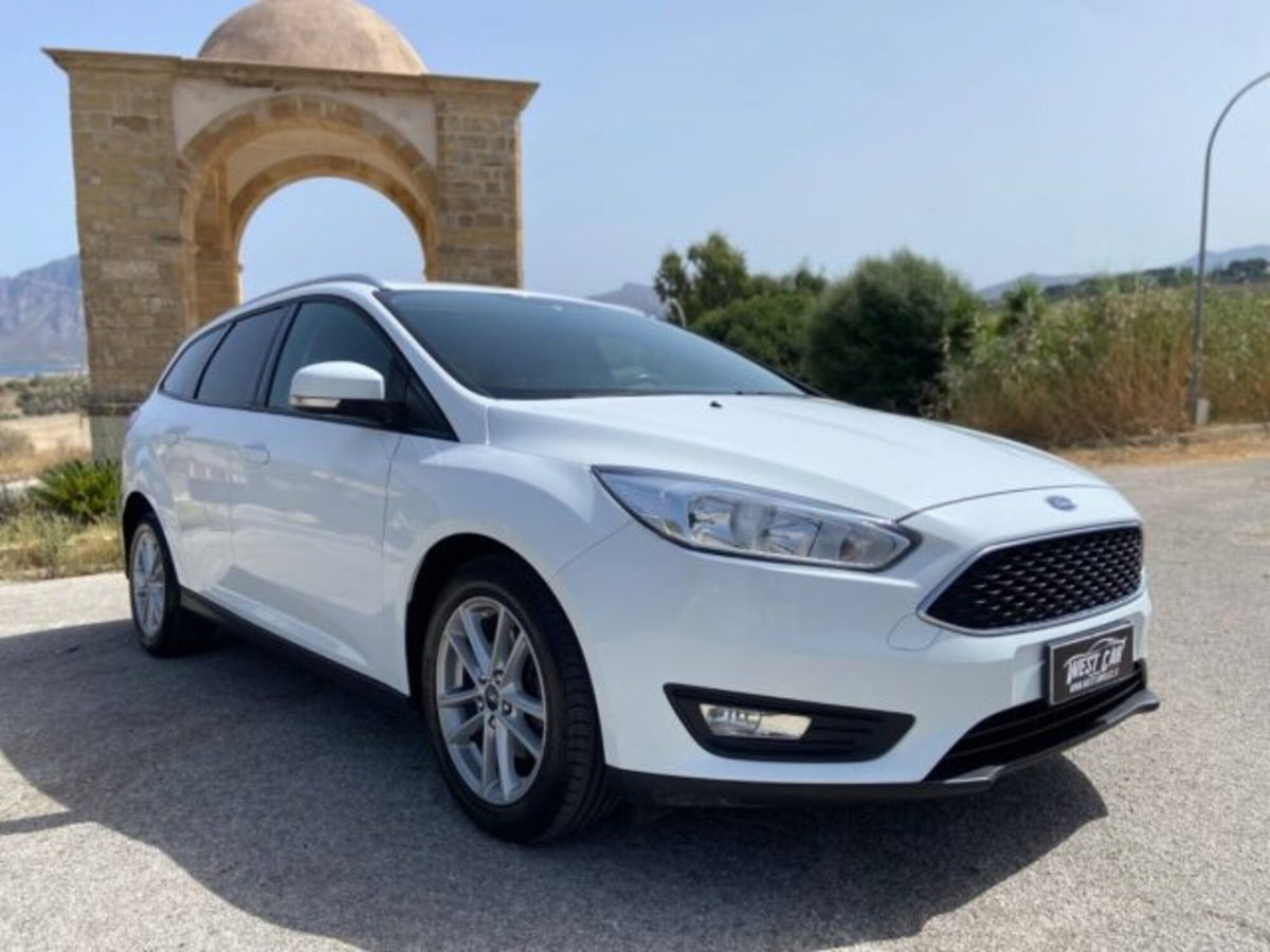 Ford Focus Station Wagon 1.5 TDCi 120 CV Start&Stop SW Business (9)