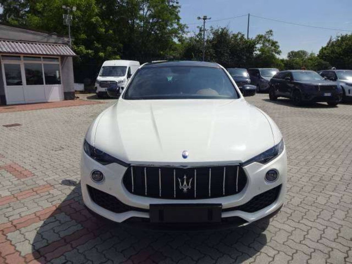 Maserati Levante Levante V6 AWD (2)