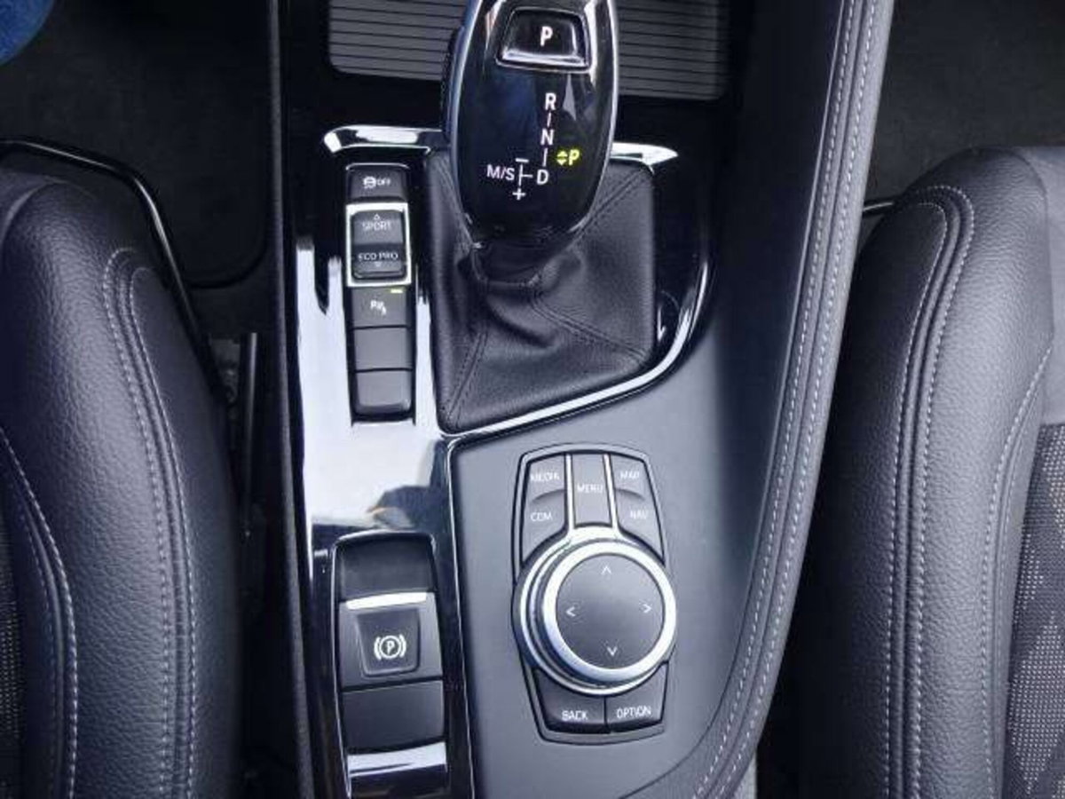 BMW X1 sDrive18i Advantage (10)