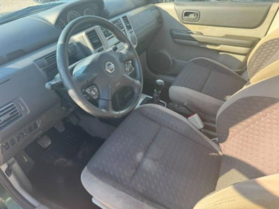 Nissan X-Trail 2.2 dCi Wild 4X2 (9)