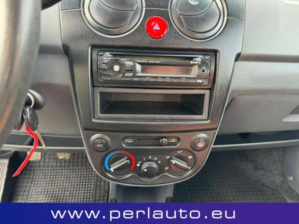 Chevrolet Matiz 800 SE Chic (11)