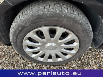 Ford Fiesta 1.4 TDCi 68CV 5 porte Titanium (14)