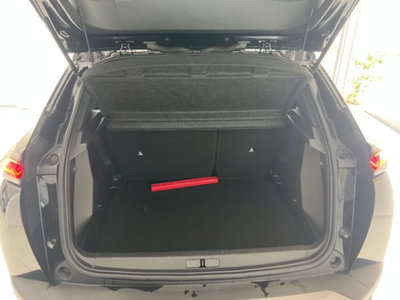 Peugeot 2008 PureTech 100 S&S Allure (16)