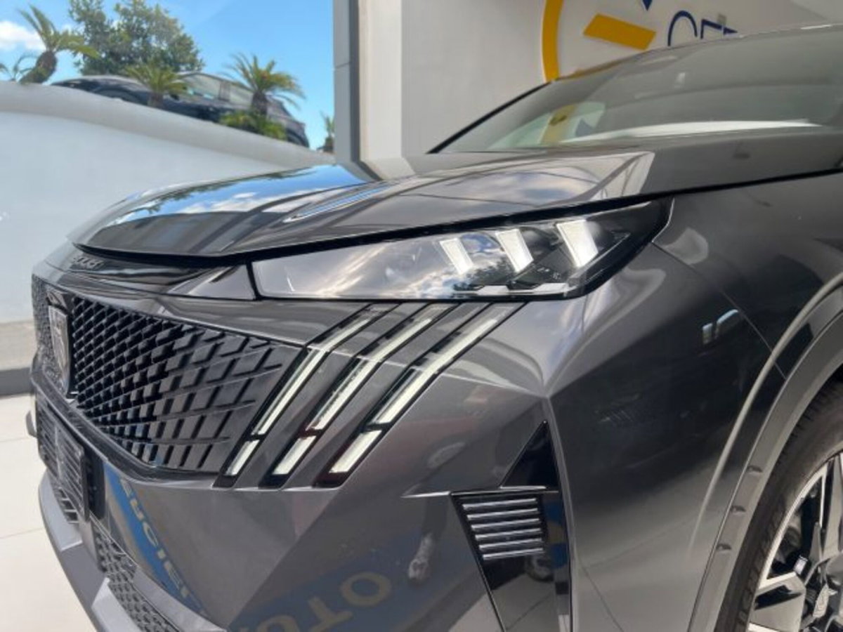 Peugeot 3008 1.2 hybrid GT Exclusive 145cv e-dcs6 (20)