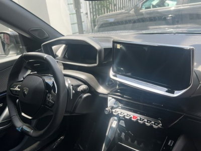 Peugeot 2008 50 kWh GT (15)
