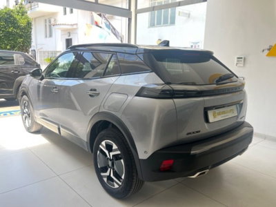 Peugeot 2008 50 kWh GT (7)