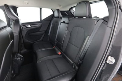 Volvo XC40 T4 AWD Geartronic Momentum (3)