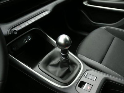 Jeep Avenger 1.2 turbo Altitude fwd 100cv (13)