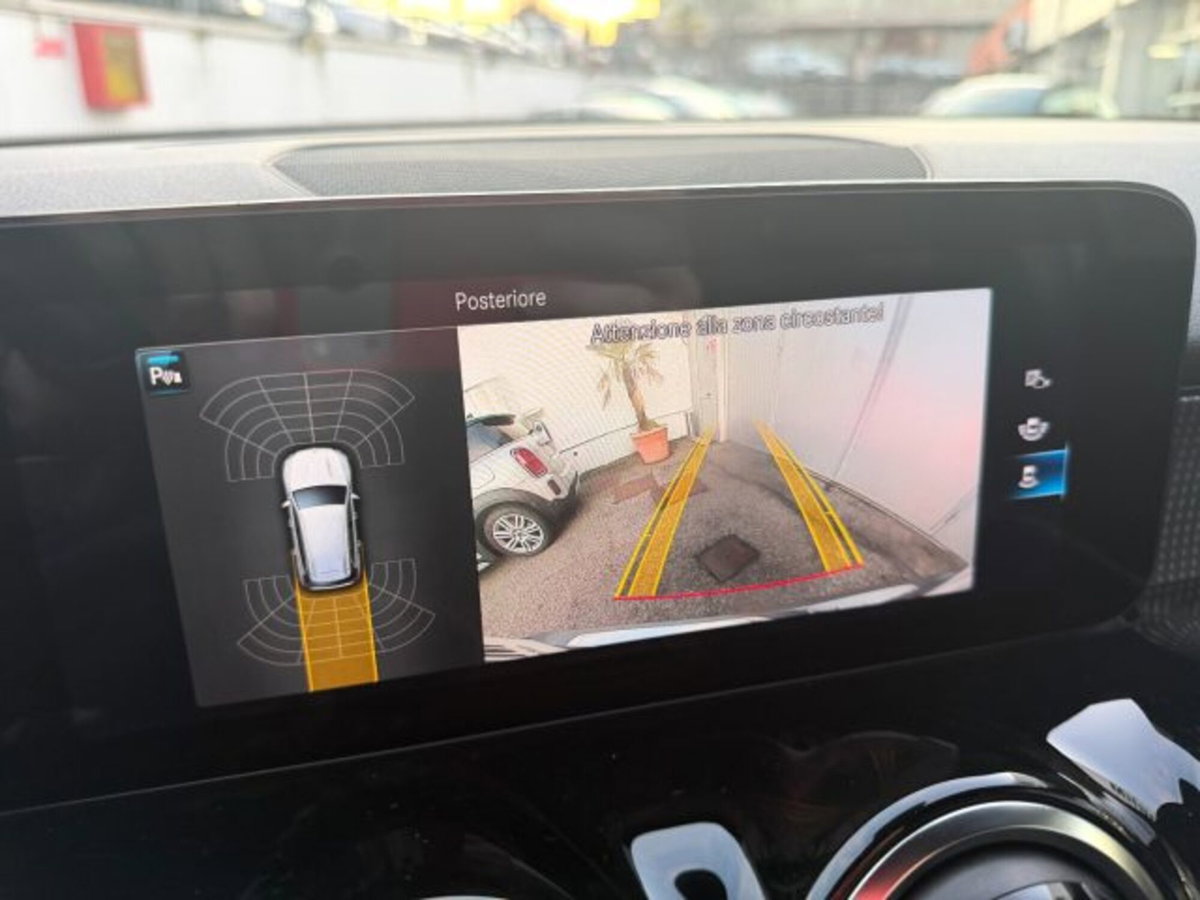 Mercedes-Benz GLB 200 d Advanced auto (15)