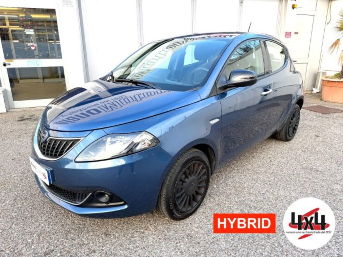 Lancia Ypsilon 1.0 FireFly 5 porte S&S Hybrid Silver Plus (14)