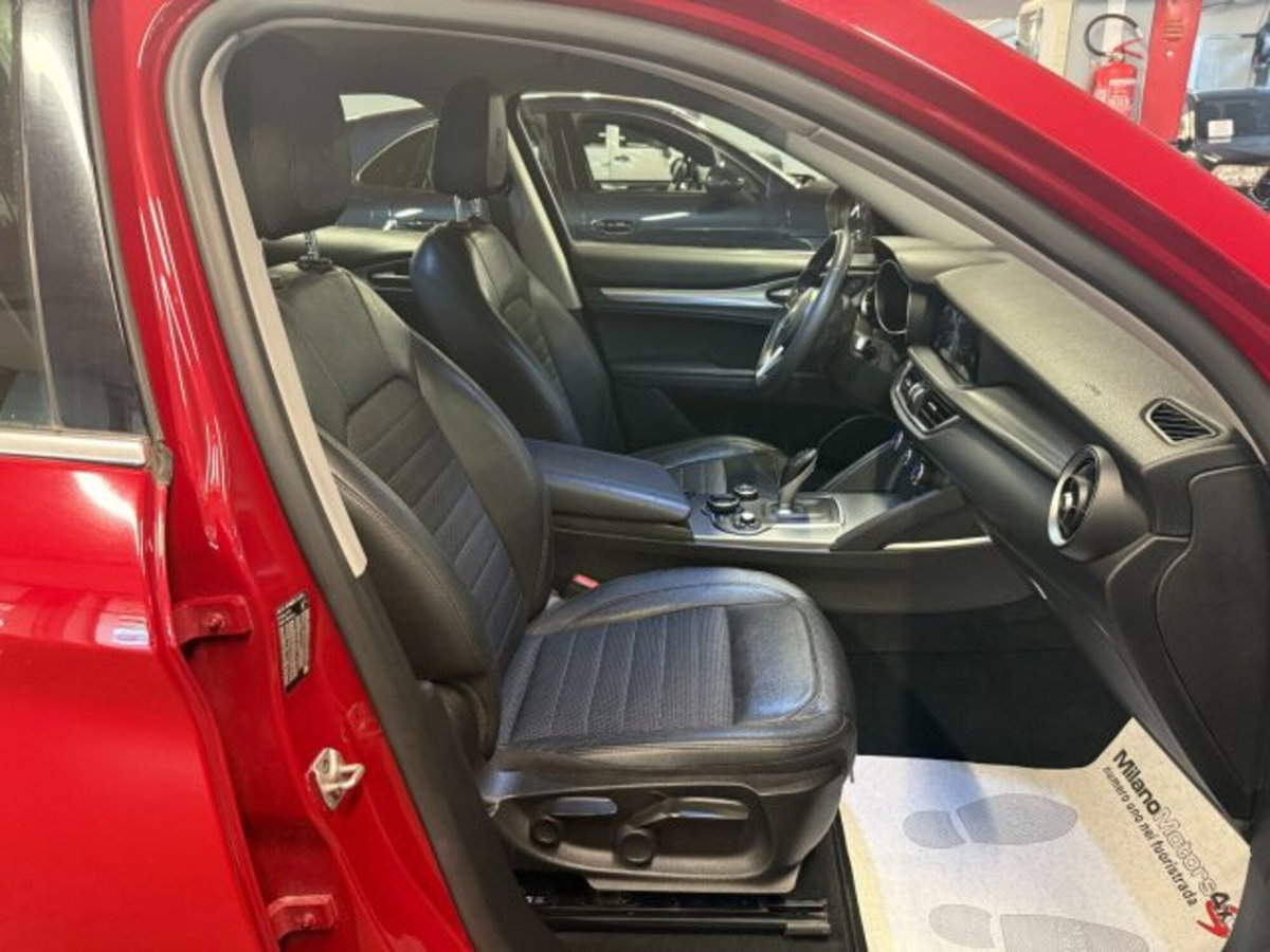Alfa Romeo Stelvio Stelvio 2.2 Turbodiesel 180 CV AT8 Q4 Super (11)