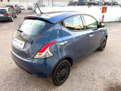 Lancia Ypsilon 1.0 FireFly 5 porte S&S Hybrid Silver Plus (3)