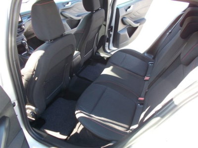 Ford Focus Station Wagon 1.0 EcoBoost Hybrid 125CV Powershift SW ST-Line Design (10)