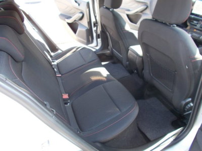 Ford Focus Station Wagon 1.0 EcoBoost Hybrid 125CV Powershift SW ST-Line Design (11)