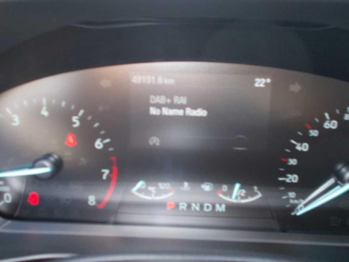 Ford Focus Station Wagon 1.0 EcoBoost Hybrid 125CV Powershift SW ST-Line Design (18)