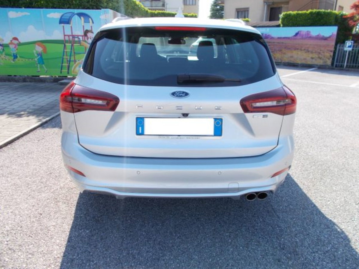 Ford Focus Station Wagon 1.0 EcoBoost Hybrid 125CV Powershift SW ST-Line Design (6)