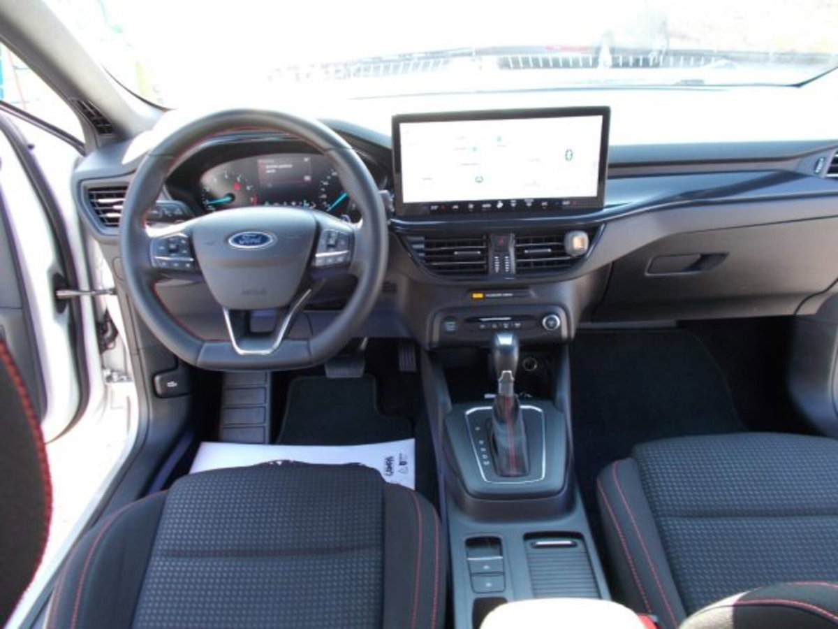 Ford Focus Station Wagon 1.0 EcoBoost Hybrid 125CV Powershift SW ST-Line Design (8)