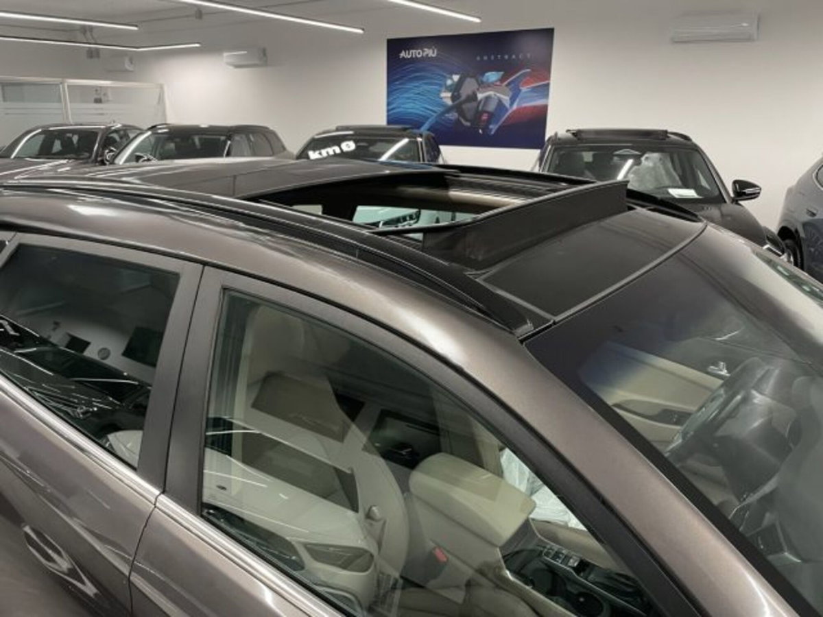 Hyundai Tucson 1.7 CRDi DCT XPossible (2)