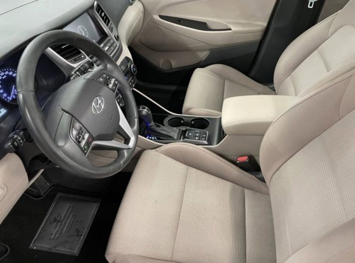 Hyundai Tucson 1.7 CRDi DCT XPossible (5)