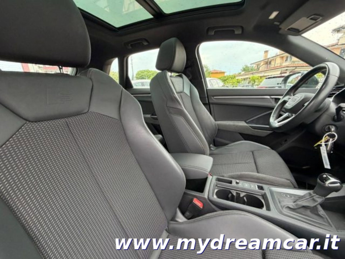 Audi Q3 35 TDI quattro S tronic Business (14)