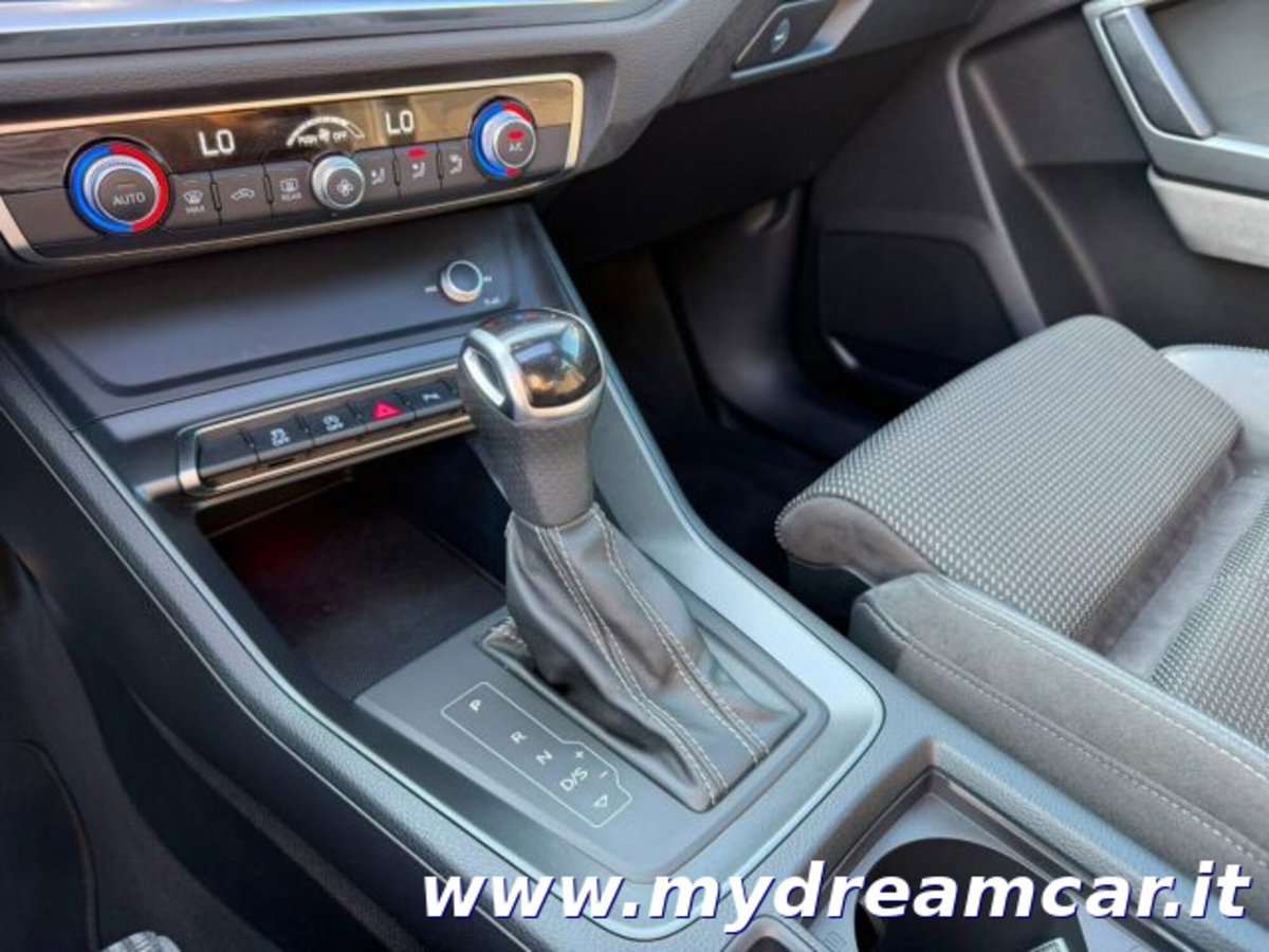 Audi Q3 35 TDI quattro S tronic Business (9)