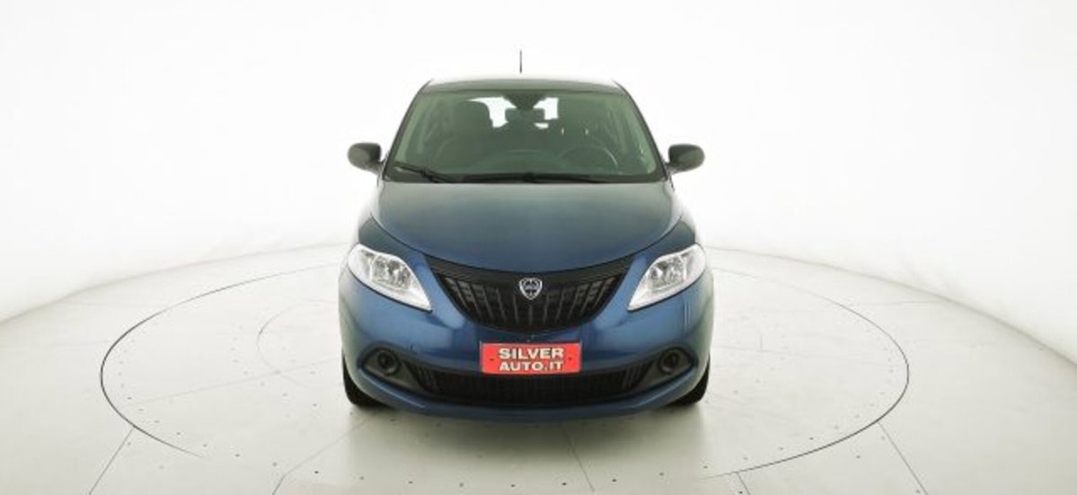 Lancia Ypsilon 1.0 FireFly 5 porte S&S Hybrid Gold Plus (2)