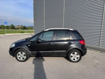 Fiat Sedici 1.6 16V 4x4 Emotion (8)