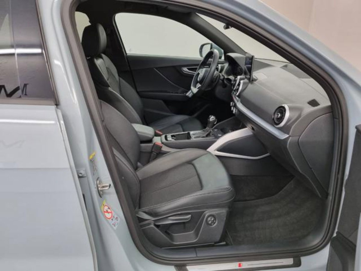 Audi Q2 Q2 40 TFSI quattro S tronic Identity Black (9)