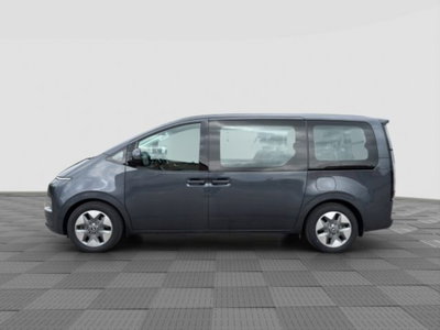 Hyundai Staria 2.2 awd auto (2)