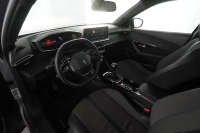 Peugeot 2008 PureTech 100 S&S Allure Pack (9)