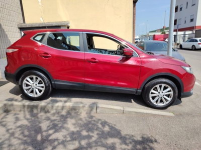 Nissan Qashqai 1.5 dCi Tekna (4)