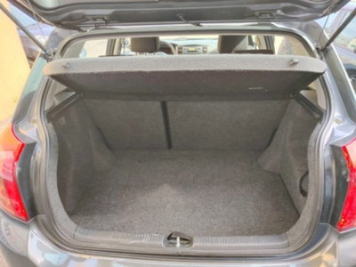 Toyota Corolla 1.D-4D M-MT 5 porte Sol ESP (19)