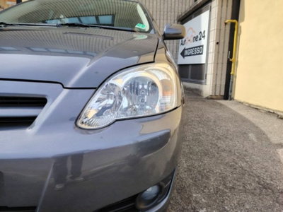 Toyota Corolla 1.D-4D M-MT 5 porte Sol ESP (4)