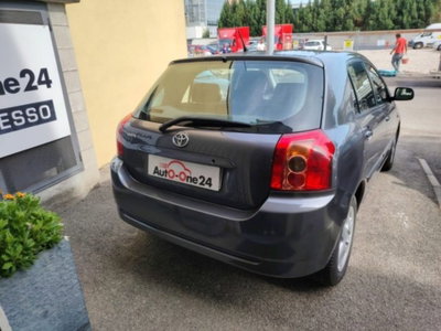 Toyota Corolla 1.D-4D M-MT 5 porte Sol ESP (7)