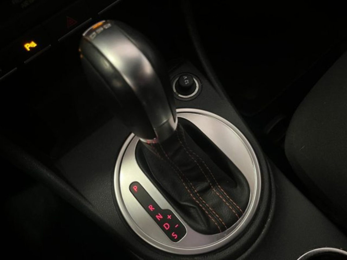 Volkswagen Maggiolino 1.2 TSI Design (17)
