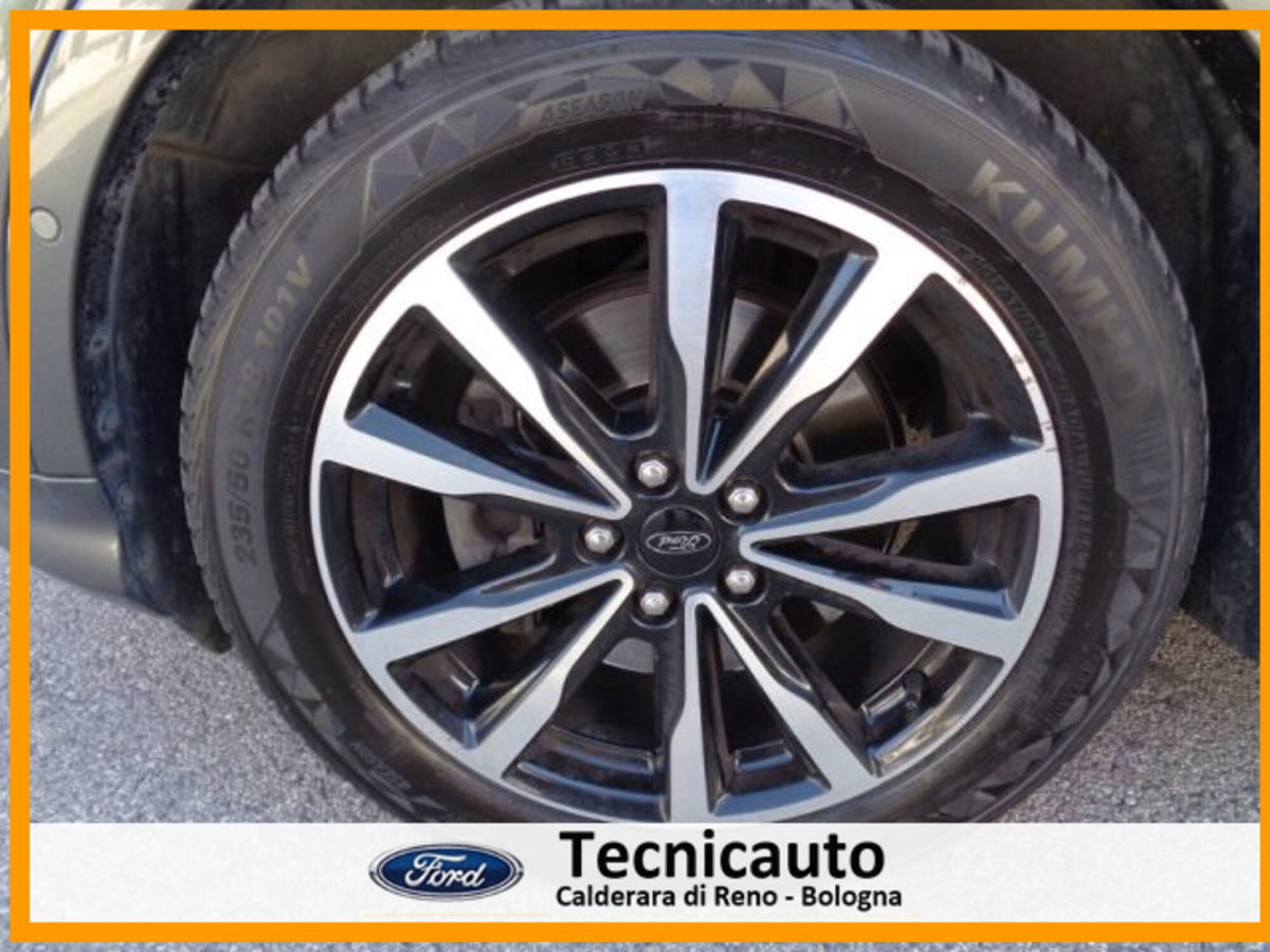 Ford Kuga 1.5 TDCI 120 CV S&S 2WD ST-Line (16)