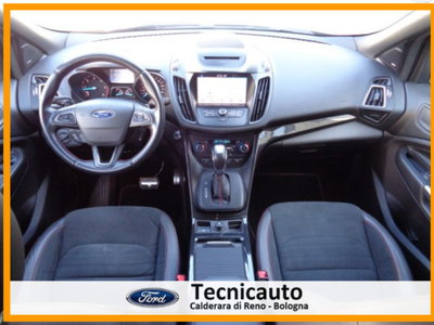 Ford Kuga 1.5 TDCI 120 CV S&S 2WD ST-Line (18)