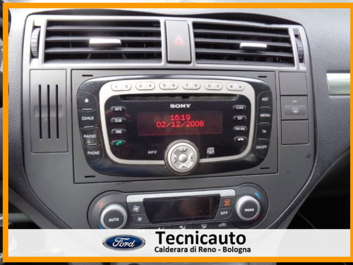Ford C-Max 2.0 145 CV Bz.- GPL Titanium (16)