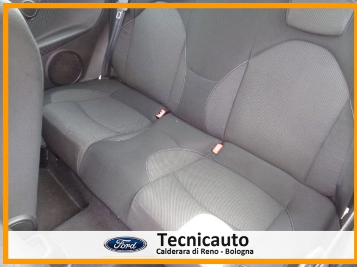 Alfa Romeo MiTo 1.4 78 CV Distinctive (11)