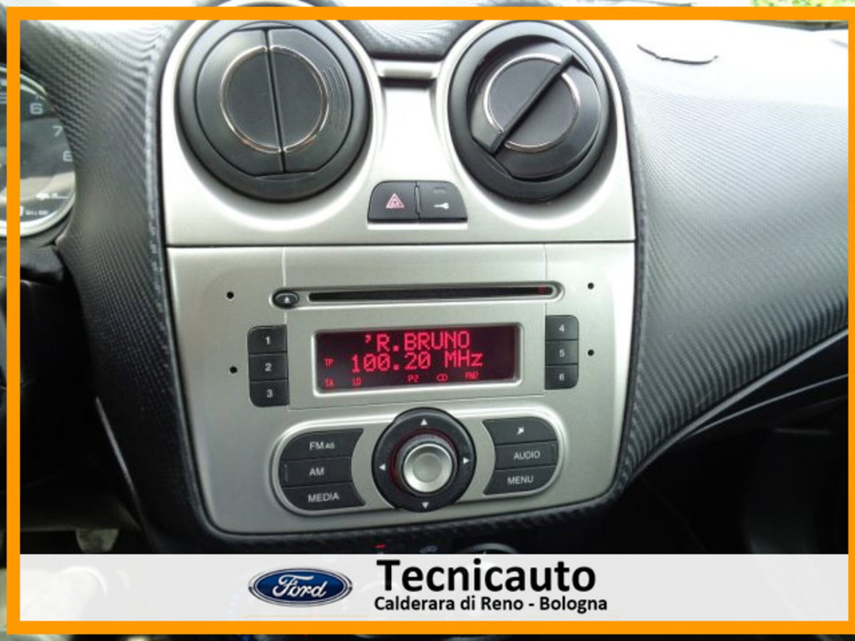 Alfa Romeo MiTo 1.4 78 CV Distinctive (15)