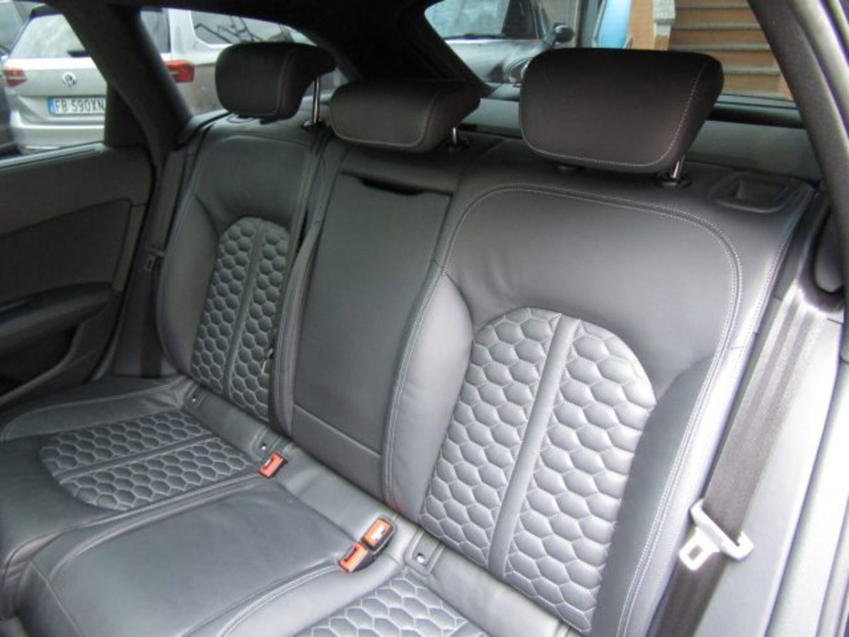 Audi RS 6 Avant 6 4.0 TFSI quattro tiptronic (17)