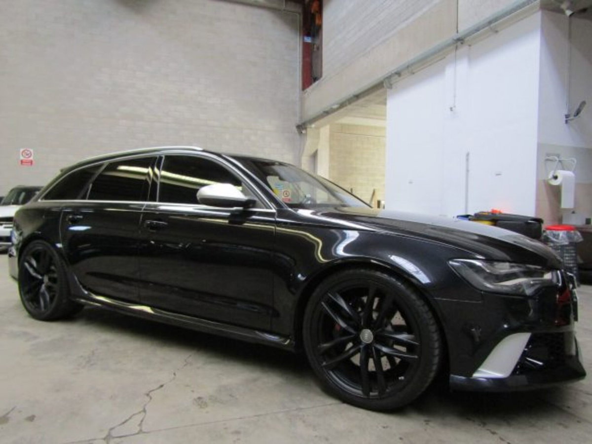 Audi RS 6 Avant 6 4.0 TFSI quattro tiptronic (3)