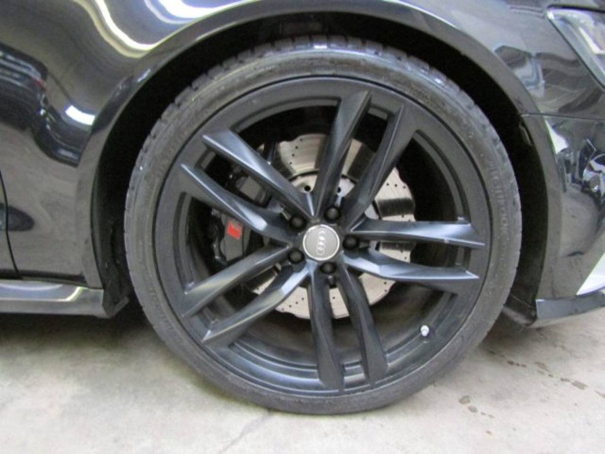 Audi RS 6 Avant 6 4.0 TFSI quattro tiptronic (4)