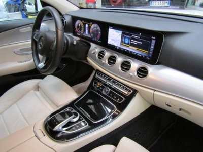 Mercedes-Benz Classe E Station Wagon 220 d 4Matic Auto Premium Plus (16)