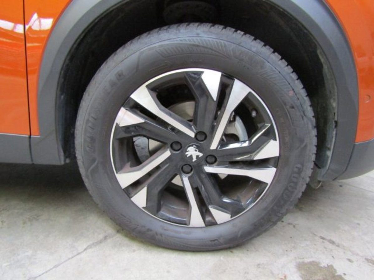 Peugeot 2008 PureTech 130 S&S EAT8 GT Line (4)